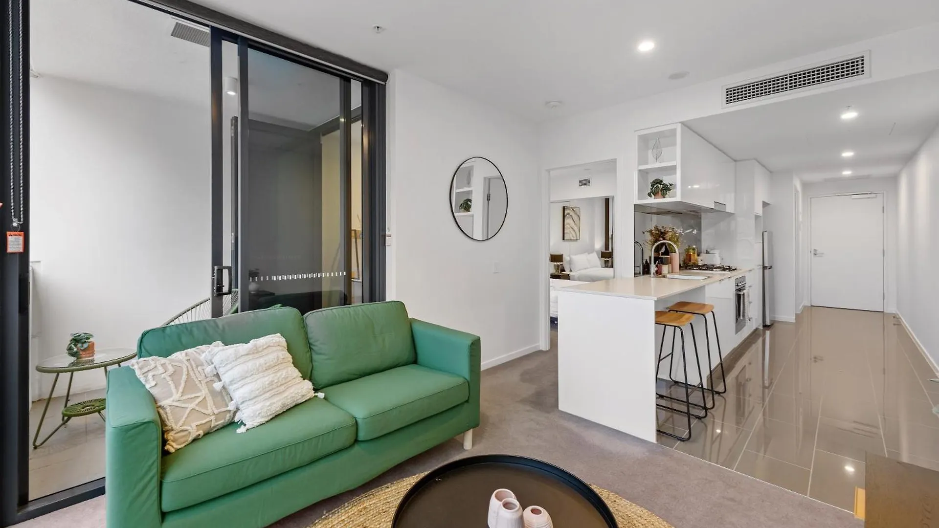 Apartment Central South Bank Apt With City Views, Study & Park Brisbane